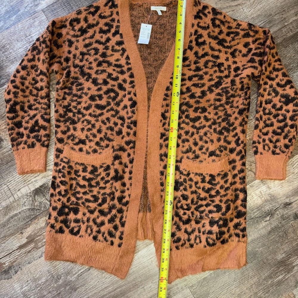 NWT Maurices Leopard Print Cardigan - Brown and Black Size Medium - Picture 3 of 9